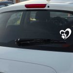 Autocollant voiture - coeur patte, chien, chat