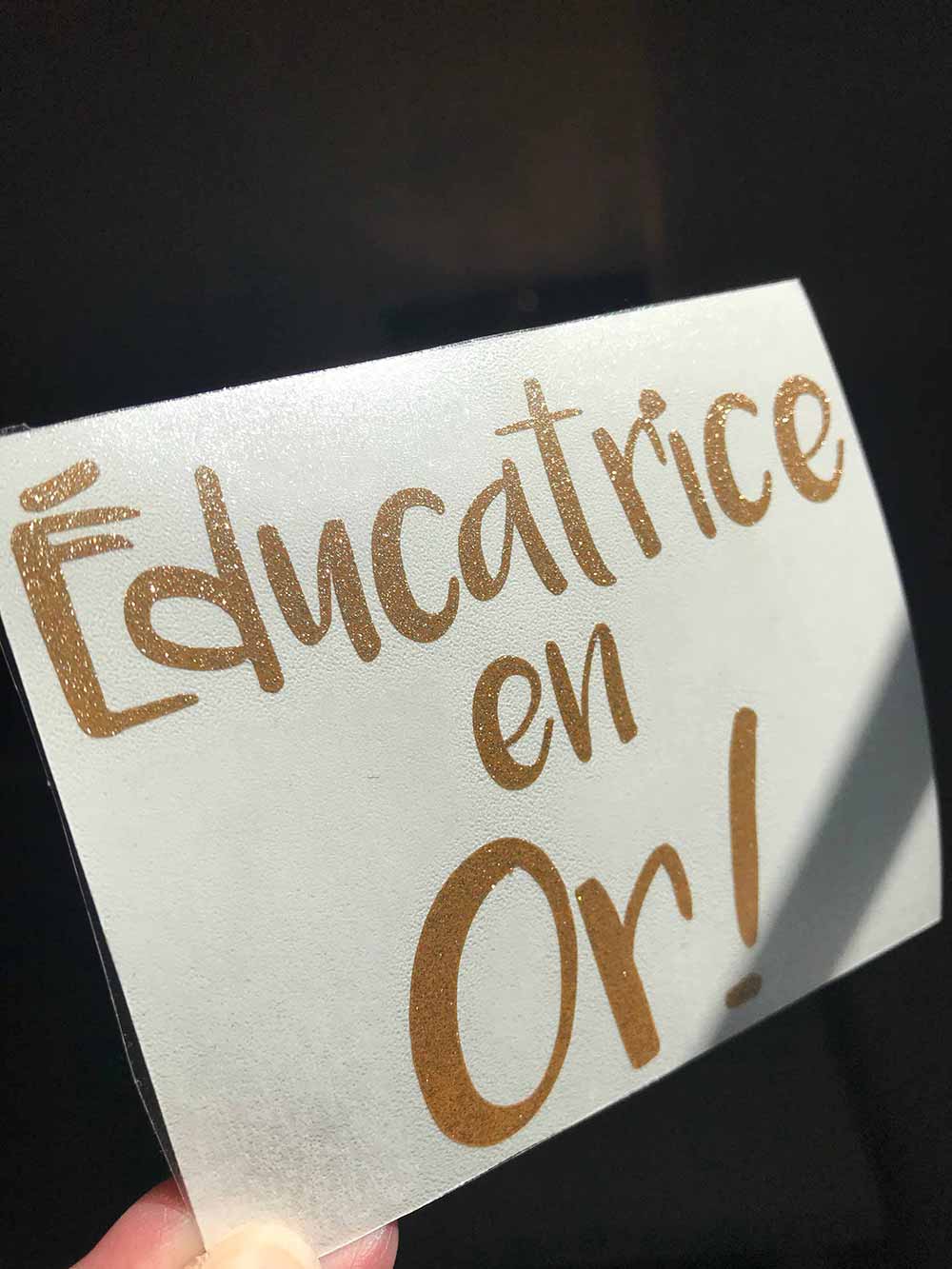 autocollant brillant educatrice en or